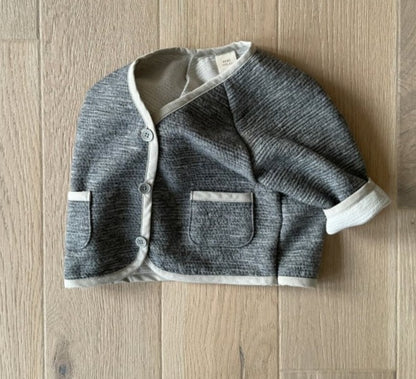 Kkureogi Cardigan - Grey